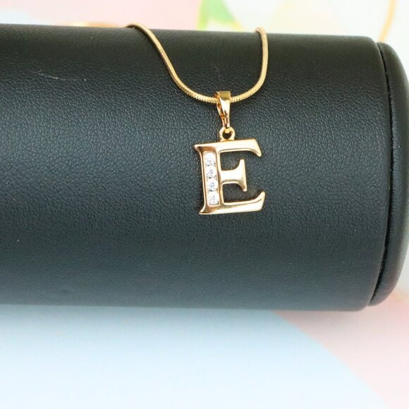 "Rose Gold Letter E Pendant with Crystals – 18K Gold Plated Charm, XPPT1354 - Picture 2 of 13